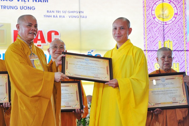 Trang nghiêm Bế mạc Hội thảo Hoằng pháp toàn quốc năm 2015