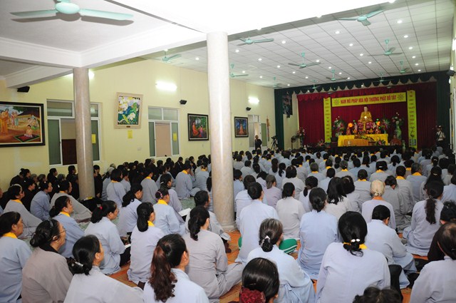 Hải Phòng: TT. Thích Nhật Từ chia sẻ Pháp đàm tại chùa Hào Quang