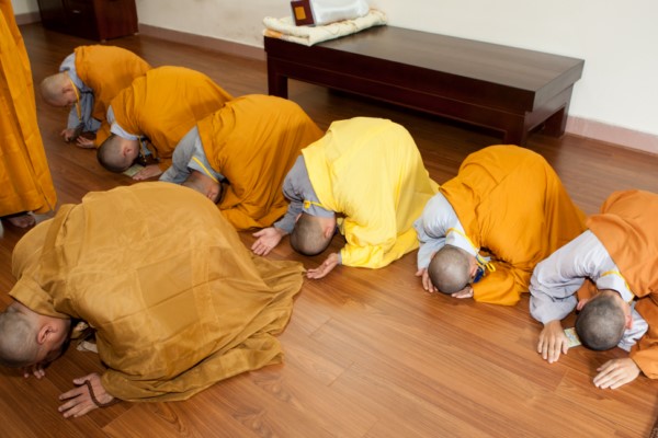 Hình Ảnh: Đại Giới Đàn Trí Đức-Giáo Giới Hành Nghi-Tuần Chiếu