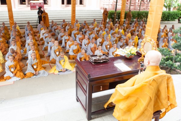 Hình Ảnh: Đại Giới Đàn Trí Đức-Giáo Giới Hành Nghi-Tuần Chiếu