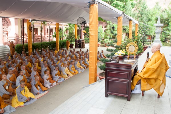 Hình Ảnh: Đại Giới Đàn Trí Đức-Giáo Giới Hành Nghi-Tuần Chiếu