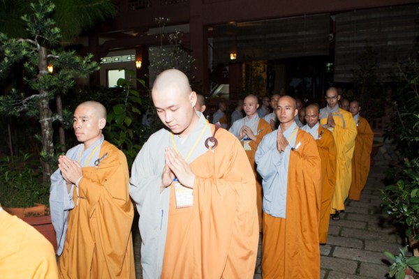 Hình Ảnh: Đại Giới Đàn Trí Đức-Giáo Giới Hành Nghi-Tuần Chiếu