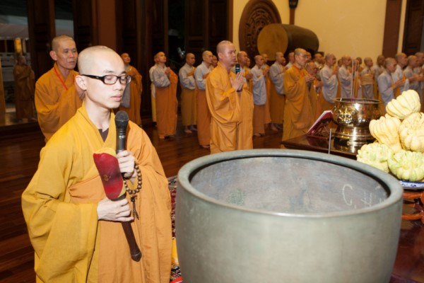 Hình Ảnh: Đại Giới Đàn Trí Đức-Giáo Giới Hành Nghi-Tuần Chiếu