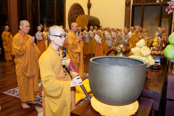 Hình Ảnh: Đại Giới Đàn Trí Đức-Giáo Giới Hành Nghi-Tuần Chiếu