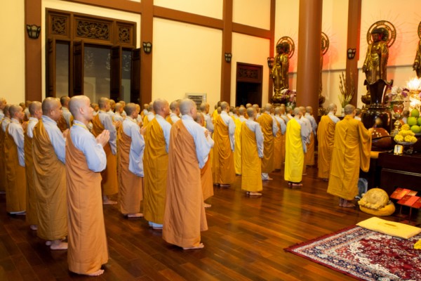 Hình Ảnh: Đại Giới Đàn Trí Đức-Giáo Giới Hành Nghi-Tuần Chiếu