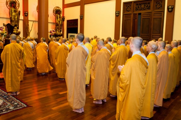 Hình Ảnh: Đại Giới Đàn Trí Đức-Giáo Giới Hành Nghi-Tuần Chiếu