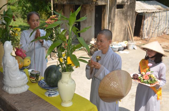 Quảng Trị: Thiêng liêng lễ rước Phật đản sanh vào làng