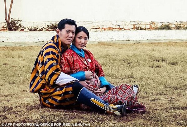 Bhutan: Chúc Phúc Cát tường cho Hoàng tử hạ sinh bằng cách trồng 108.000 cây xanh