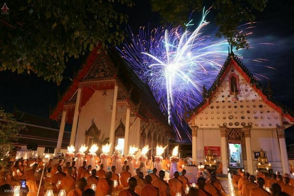 Thái Lan: Hình ảnh Tu viện Wat Phra Dhammakaya tổ chức cuộc Hành hương vì hòa bình