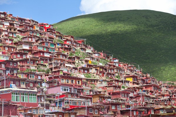 Những bức ảnh độc đáo Học viện Phật giáo Tây Tạng lớn nhất hành tinh