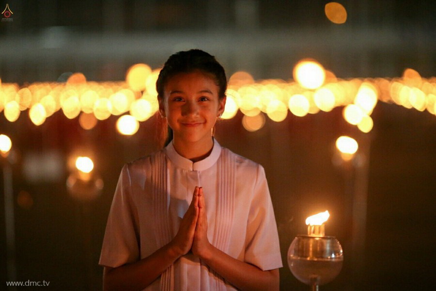 Thái Lan: Chùm ảnh thiêng liêng lễ Magha Puja tại tu viện Wat Dhammakaya