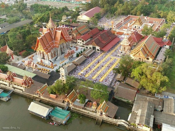 Thái Lan: Chùm ảnh diễu hành quanh Phố phường dịp kỷ niệm ngày Phật Thành đạo