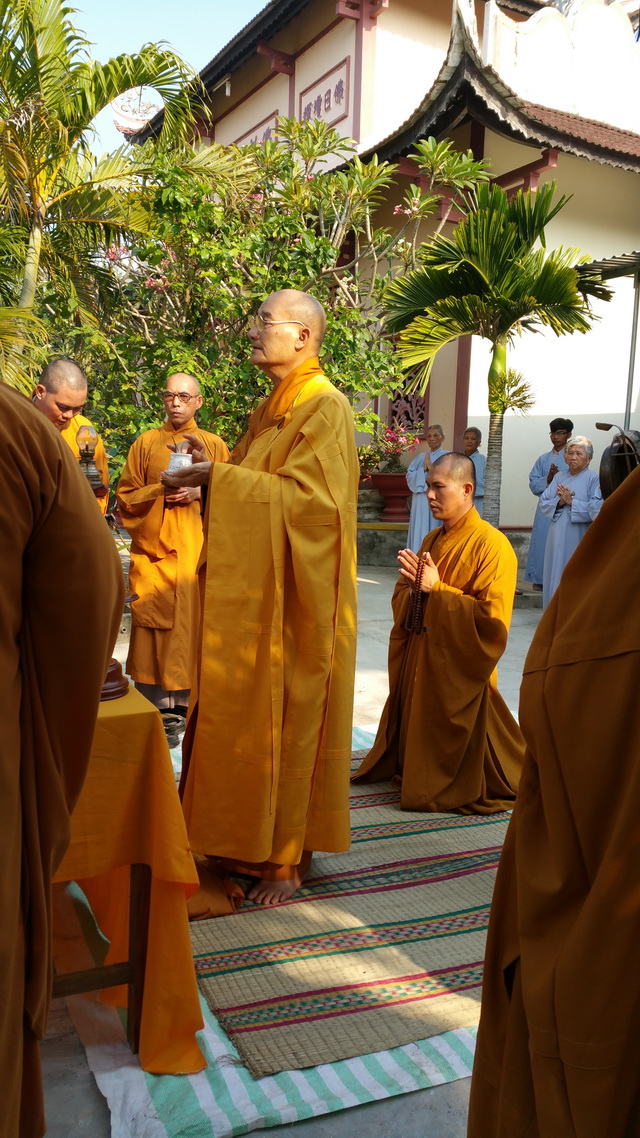 Lễ đặt đá xây dựng gác chuông chùa Linh Quang