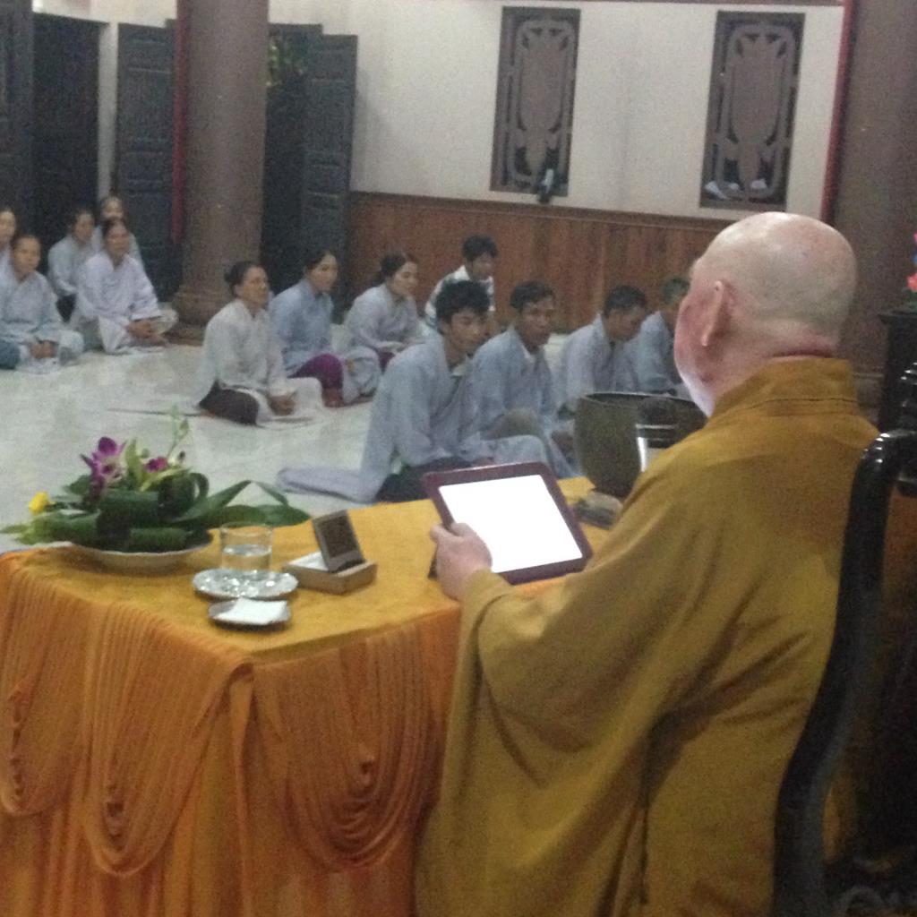 Buổi thuyết Pháp của Hòa thượng Thích Duy Trấn tại Chùa Hoa Nghiêm