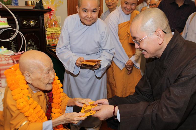 PG Đồng Tháp: Đại Thọ Bách Tuế Ni Trưởng TN. Như Ngọc