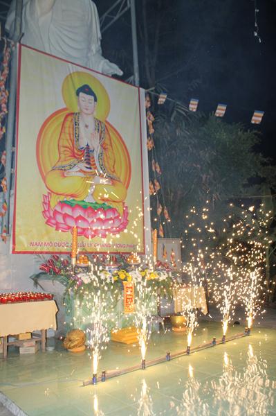 PG Đồng Tháp: Lễ Hội Hoa Đăng – Dược Sư