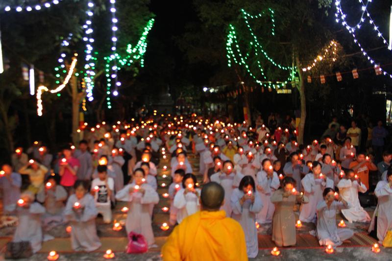 PG Đồng Tháp: Lễ Hội Hoa Đăng – Dược Sư