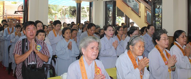 TP.Hồ Chí Minh: Quan Âm Tu Viện tổng kết phật sự 2015