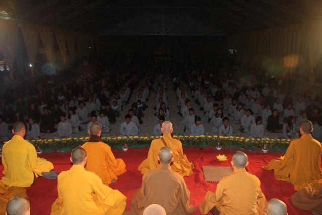 Thái Bình: Lễ hội hoa đăng vía Quan Thế Âm Bồ tát tại chùa Đại Bi