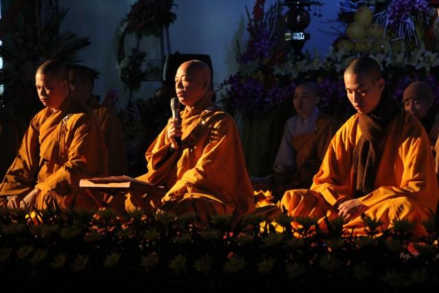 Thái Bình: Lễ hội hoa đăng vía Quan Thế Âm Bồ tát tại chùa Đại Bi
