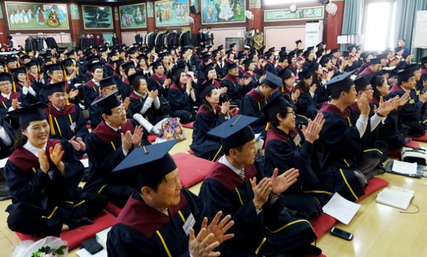 Hàn Quốc: Chùm ảnh lễ Tốt nghiệp Đại học Phật giáo Bongeunsa