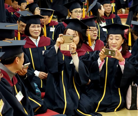 Hàn Quốc: Chùm ảnh lễ Tốt nghiệp Đại học Phật giáo Bongeunsa