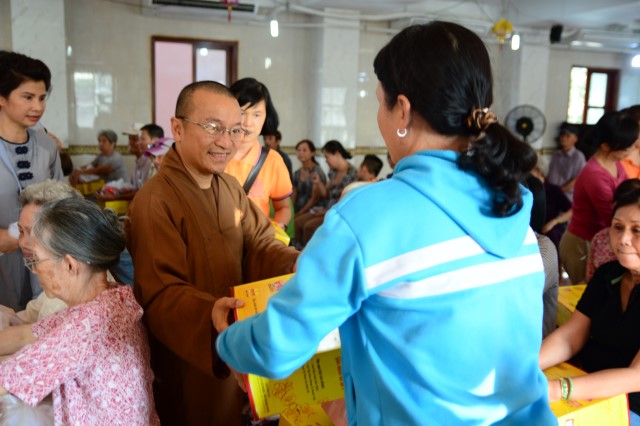 Chùa Giác Ngộ: Lễ tổng kết các hoạt động Phật sự 2015 và phương hướng Phật sự 2016
