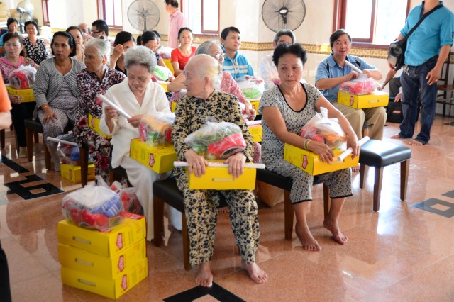 Chùa Giác Ngộ: Lễ tổng kết các hoạt động Phật sự 2015 và phương hướng Phật sự 2016
