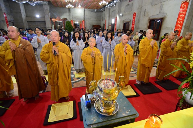 Chùa Giác Ngộ: Lễ đón giao thừa mừng xuân Bính Thân 2016