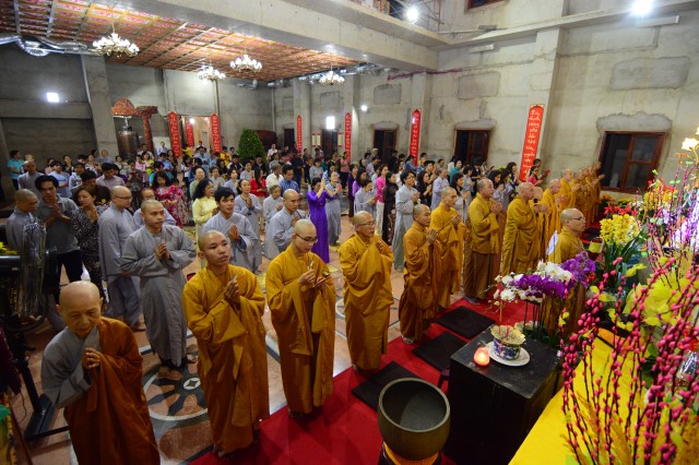 Chùa Giác Ngộ: Lễ đón giao thừa mừng xuân Bính Thân 2016