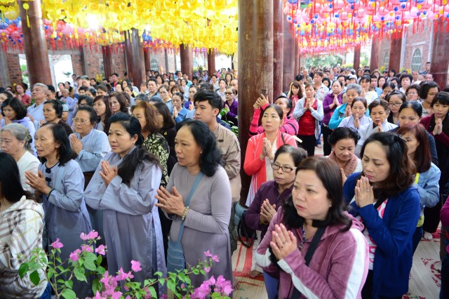Chùa Giác Ngộ: 1000 Phật tử hành hương thập tự đầu năm Bính Thân 2016