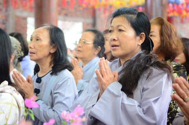 Chùa Giác Ngộ: 1000 Phật tử hành hương thập tự đầu năm Bính Thân 2016