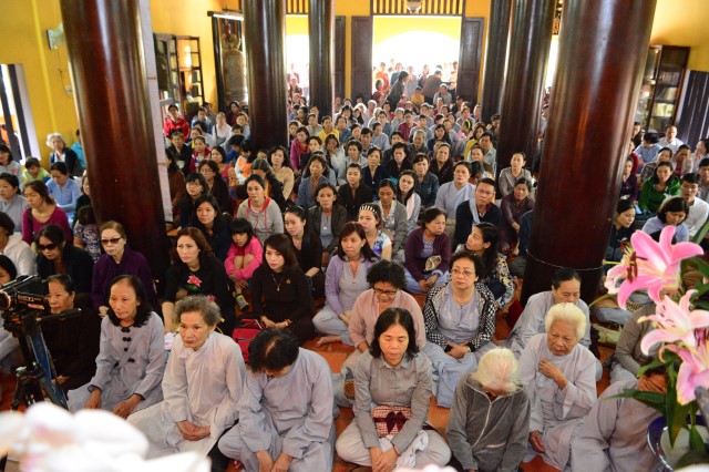 Chùa Giác Ngộ: 1000 Phật tử hành hương thập tự đầu năm Bính Thân 2016