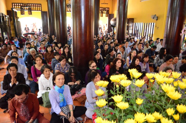 Chùa Giác Ngộ: 1000 Phật tử hành hương thập tự đầu năm Bính Thân 2016