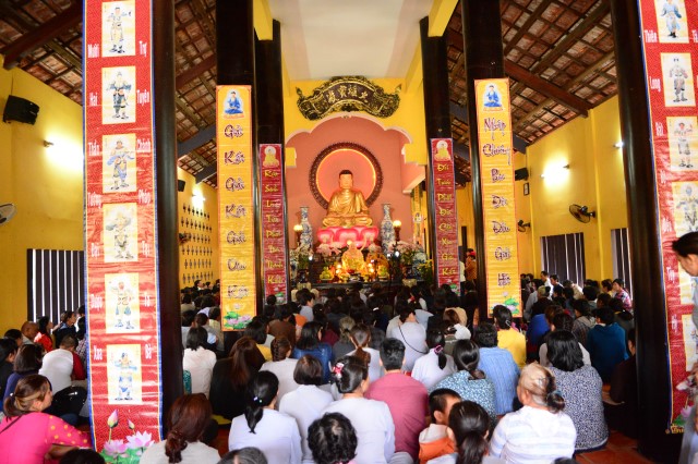 Chùa Giác Ngộ: 1000 Phật tử hành hương thập tự đầu năm Bính Thân 2016