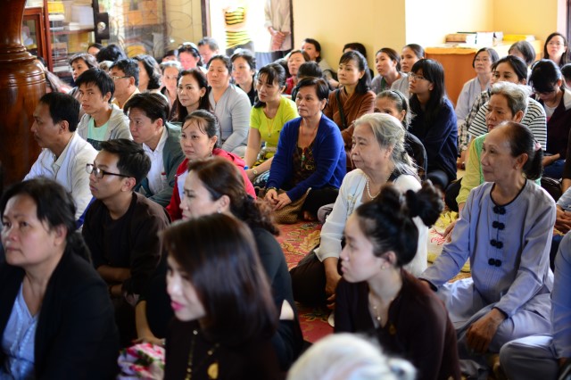 Chùa Giác Ngộ: 1000 Phật tử hành hương thập tự đầu năm Bính Thân 2016