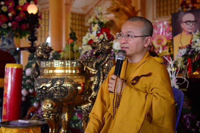Chùa Giác Ngộ: 1000 Phật tử hành hương thập tự đầu năm Bính Thân 2016