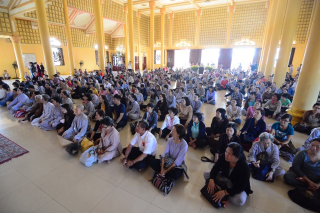 Chùa Giác Ngộ: 1000 Phật tử hành hương thập tự đầu năm Bính Thân 2016