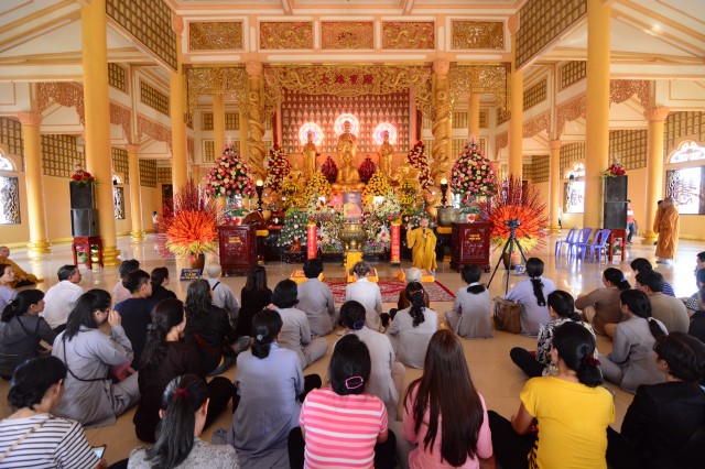 Chùa Giác Ngộ: 1000 Phật tử hành hương thập tự đầu năm Bính Thân 2016
