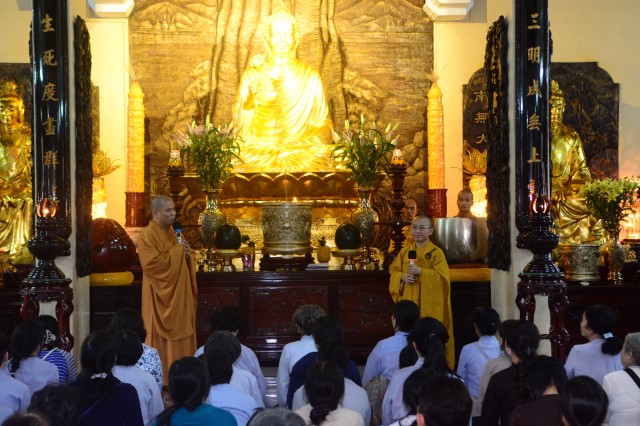Chùa Giác Ngộ: 1000 Phật tử hành hương thập tự đầu năm Bính Thân 2016