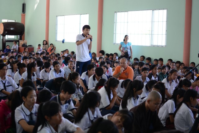 Quỹ Đạo Phật Ngày Nay: Khánh thành “Nhịp Cầu Yêu Thương 5” và trao tặng “Quà Tết Yêu Thương 2016” (C59)