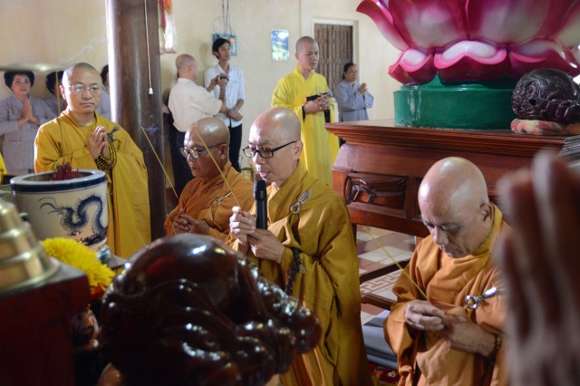 Quỹ Đạo Phật Ngày Nay: Khánh thành “Nhịp Cầu Yêu Thương 5” và trao tặng “Quà Tết Yêu Thương 2016” (C59)