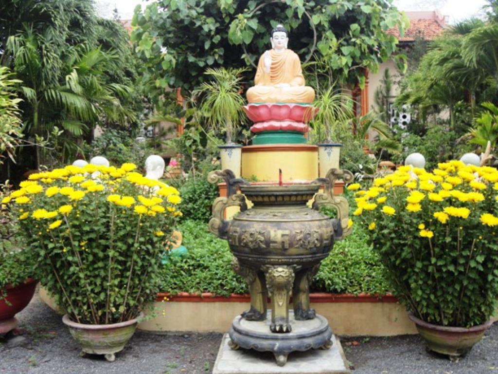 Ngày Xuân thăm Tổ đình Thiên Bửu
