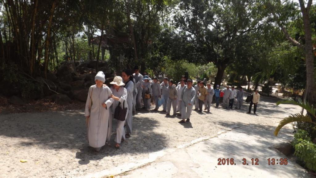 Thượng tọa Thích Minh Thành thuyết giảng tại chùa Tòng Lâm Lô Sơn