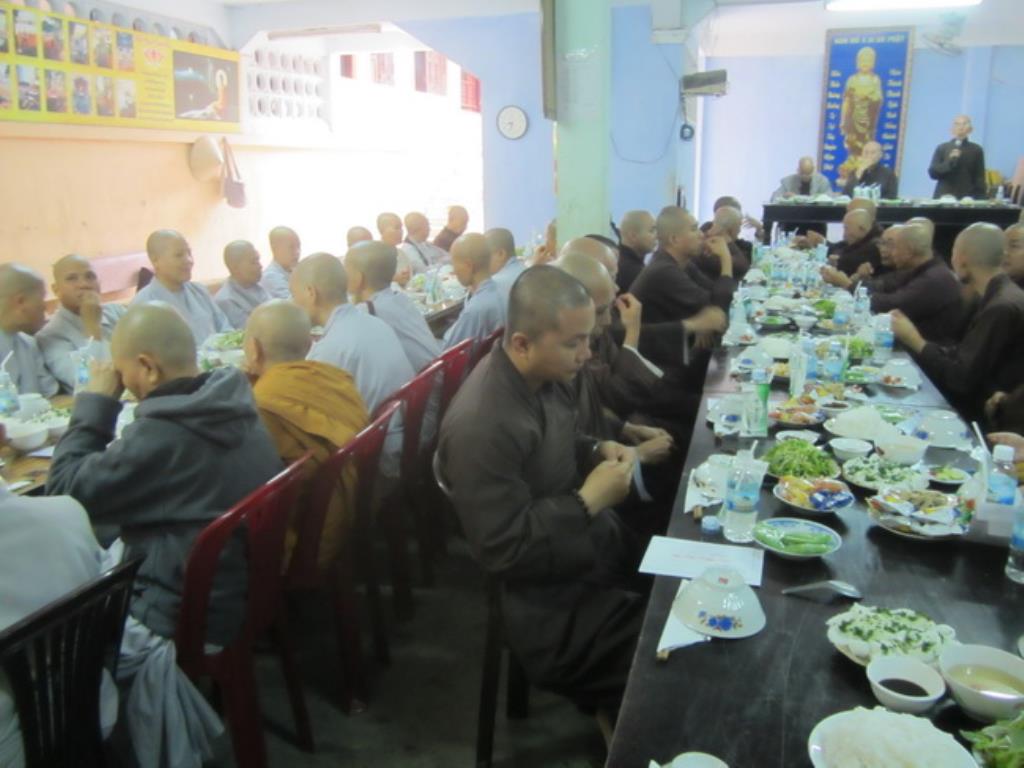 Tăng Ni Phật giáo Ninh Hòa bố-tát cuối năm