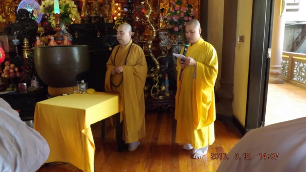 Thượng tọa Thích Minh Thành thuyết giảng tại chùa Tòng Lâm Lô Sơn