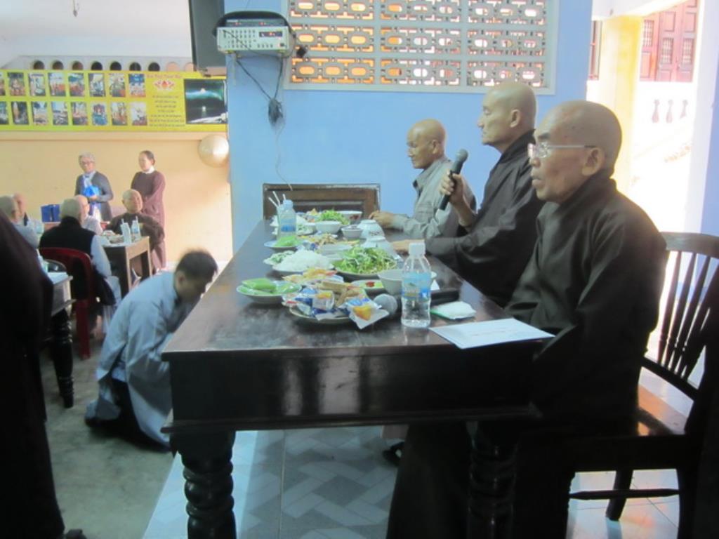Tăng Ni Phật giáo Ninh Hòa bố-tát cuối năm