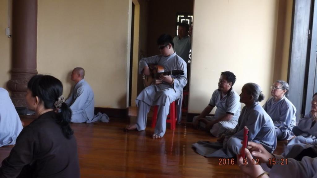 Thượng tọa Thích Minh Thành thuyết giảng tại chùa Tòng Lâm Lô Sơn