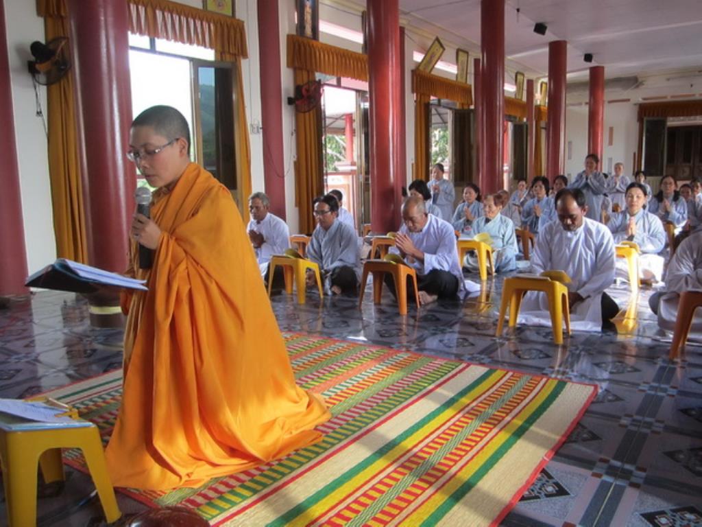 Tịnh xá Ngọc Sơn tổ chức khóa tu Bát quan trai đầu xuân Bính Thân