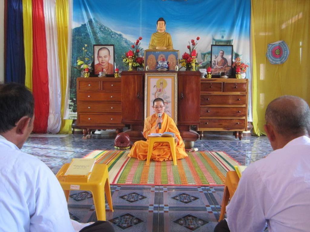 Tịnh xá Ngọc Sơn tổ chức khóa tu Bát quan trai đầu xuân Bính Thân